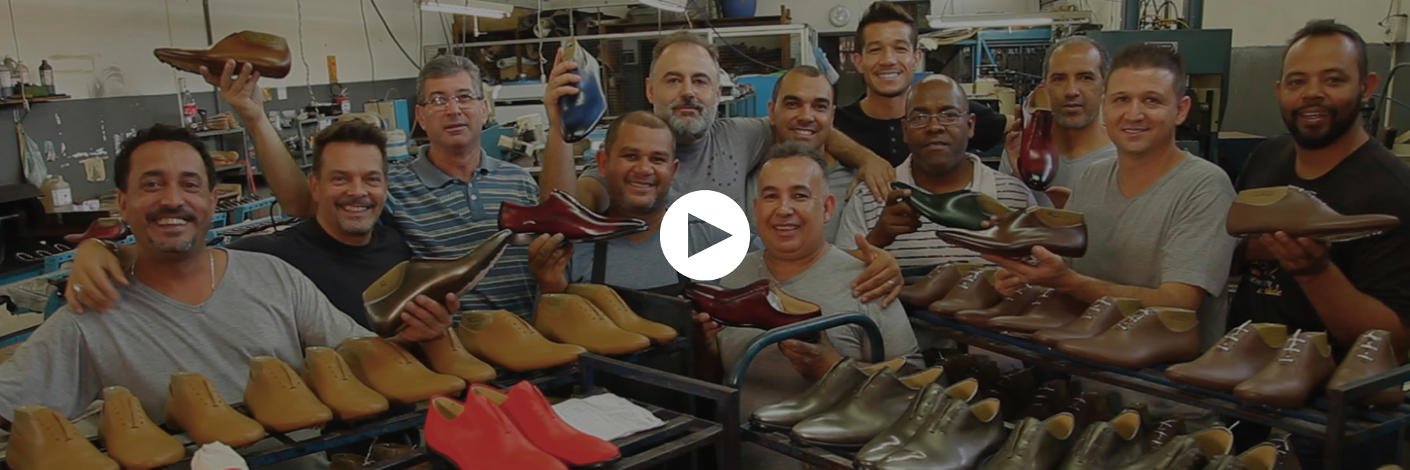 Clique e assista como são fabricados os nossos sapatos - Adolfo Turrion