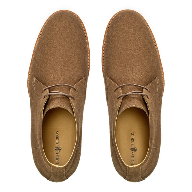 Bota Chukka Mora Camurça Oliva - Sola Preta
