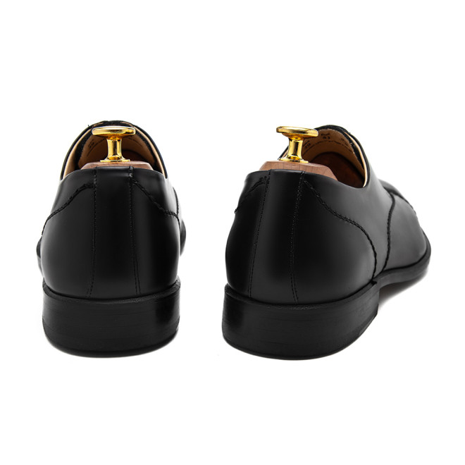 Sapato Social Wholecut Oxford Basco Preto
