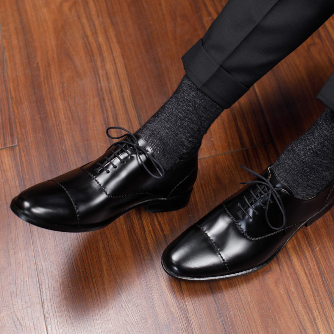 Sapato Social Wholecut Oxford Basco Preto