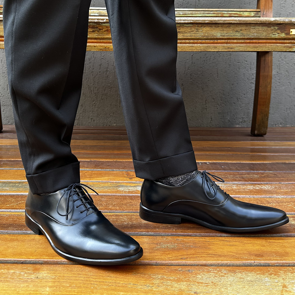 Sapato Social Oxford Preto - Sola de couro | Adolfo Turrion