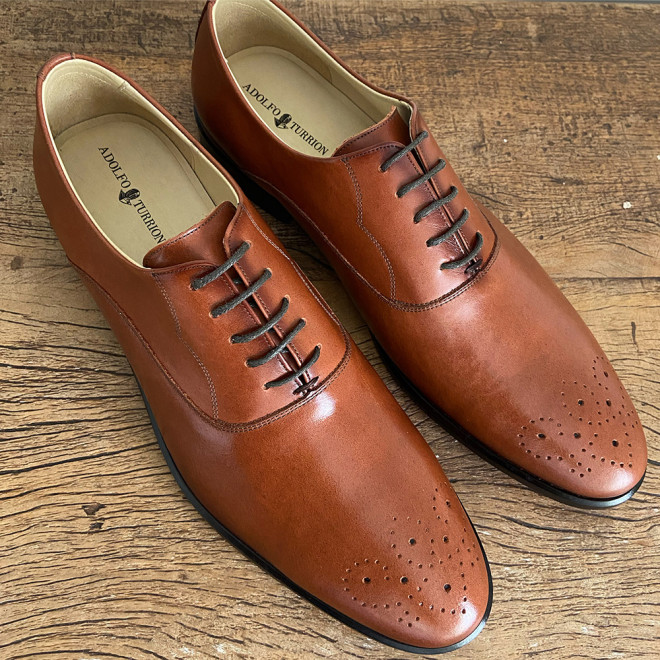 Sapato Social Oxford Reina Napa Conhaque